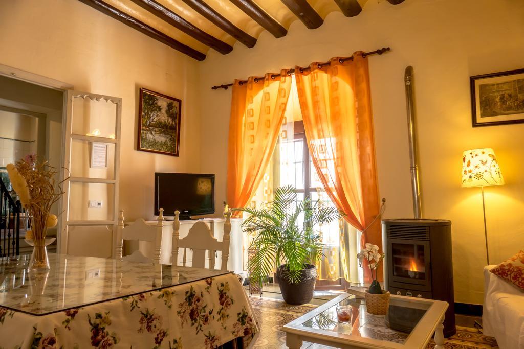 Alojamientos Turísticos Biarritz Fuenteheridos Habitación foto